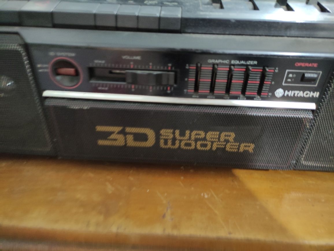 Hitachi 3D super woufer