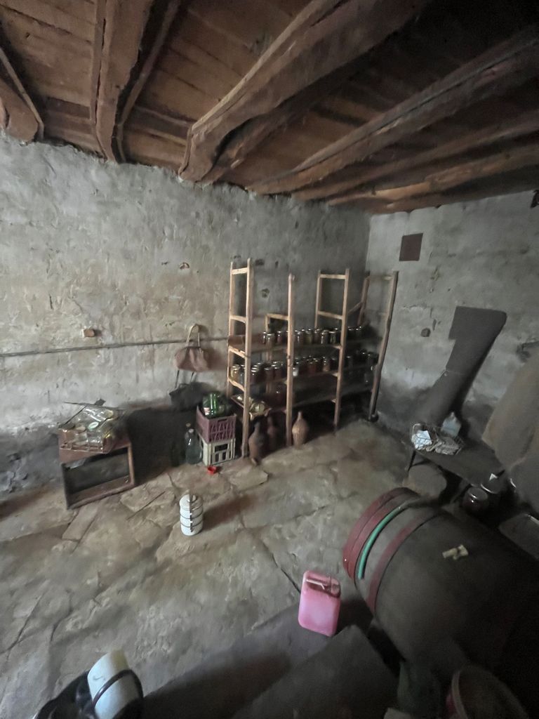 Продава се Къща в Павликени - 1000 кв.м за 16 €/кв.м - Снимка #15