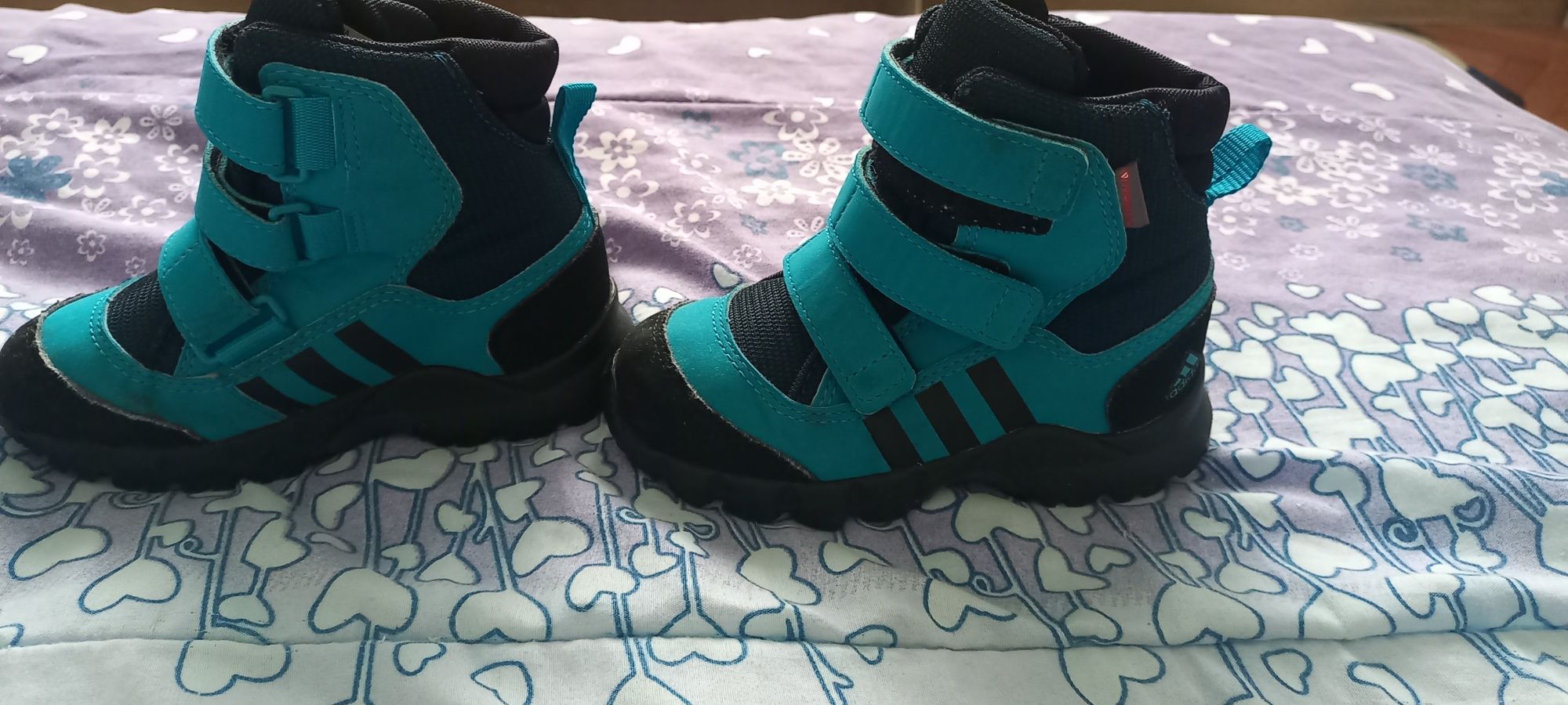 Детски боти номер 24 Adidas