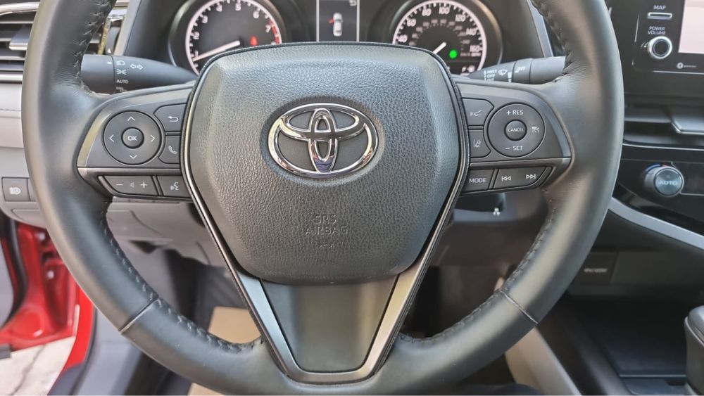 Продам Toyota Camry 2021