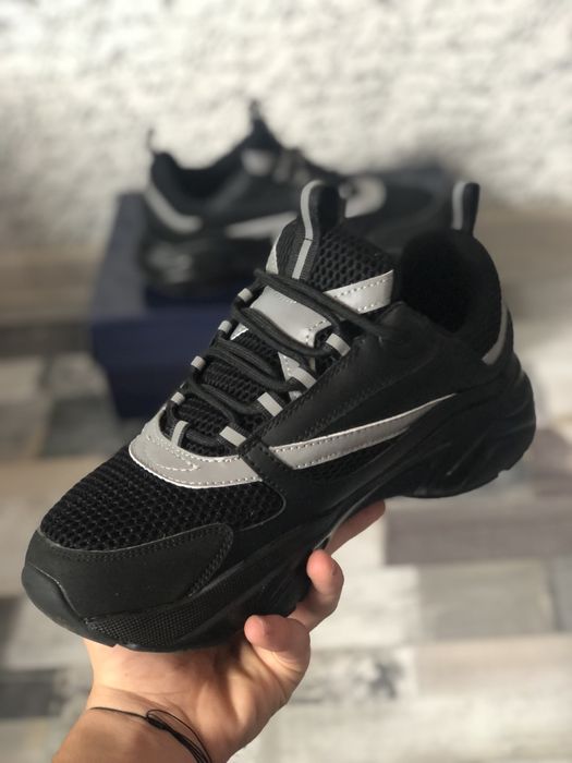 Dior b22 black