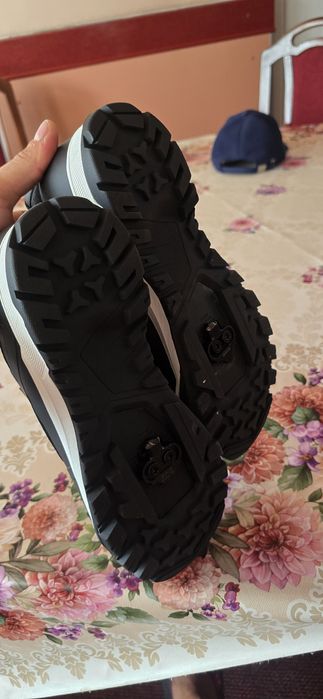 Adidasi MTB pentru pedale bicicleta cu sistem cleat blocare NOI 42