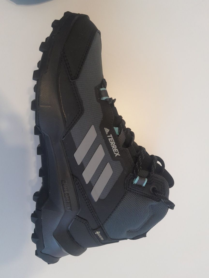 Adidas terrex MID GTX