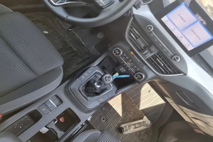 amortizor telescop stanga dreapta fata spate punte fata spate jug motor grila radiator vas expansiune Ford Focus 4 2021 motor 1.5tdci ZTDA  dezmembrez