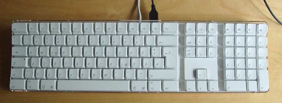 продается клавиатура проводная Apple Pro Keyboard