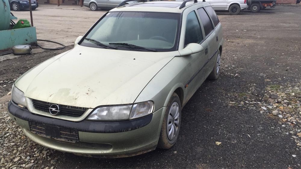 Dezmembrez opel vectra