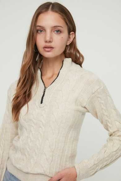 Pulover cu model torsade si fenta cu fermoar