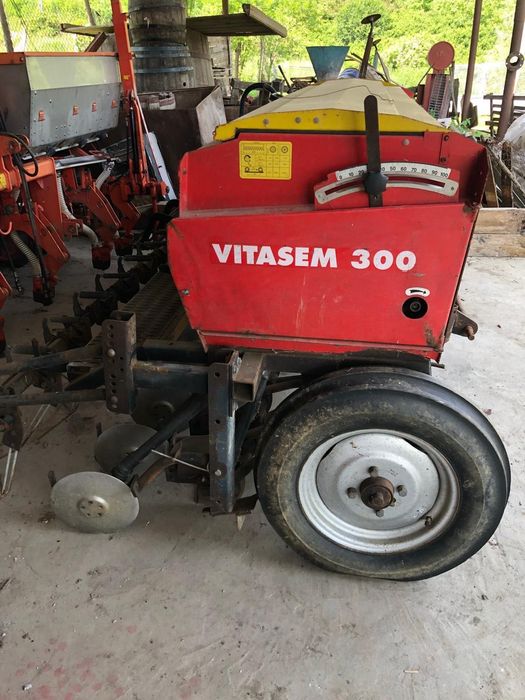 Semănătoare păioase cu discuri Maschio , Potinger