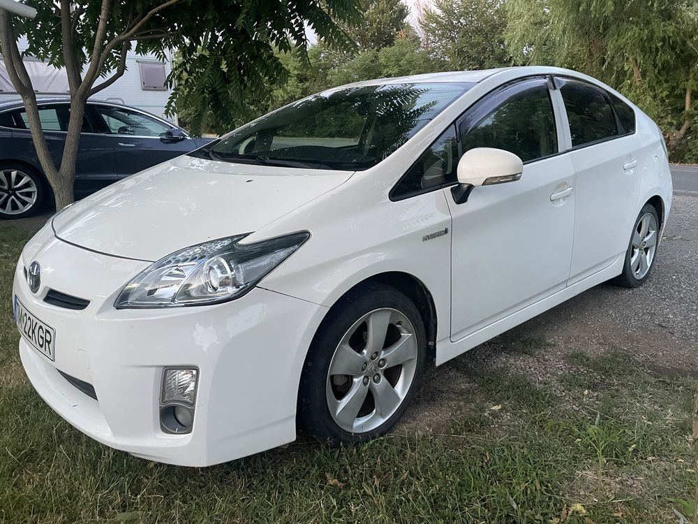 Toyota prius 2012
