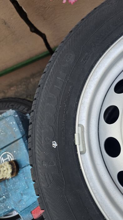 Roata rezerva logan 4x100 Anvelopa 185 65 r15 sandero dacia