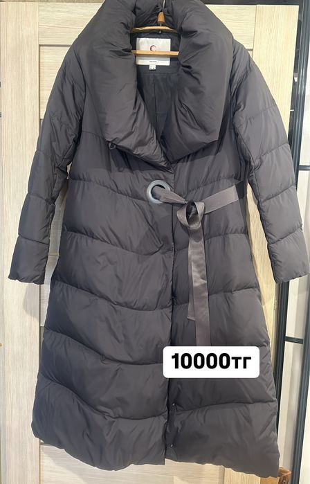 Продам женскую верхнюю одежду