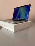 Macbook pro 13 /512GB SSD/16GB RAM/2020 intel