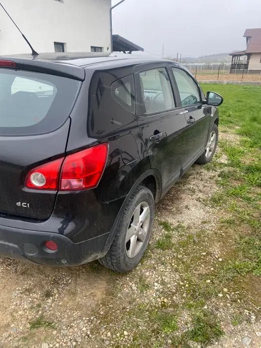 Vând  Nissan Qashqai