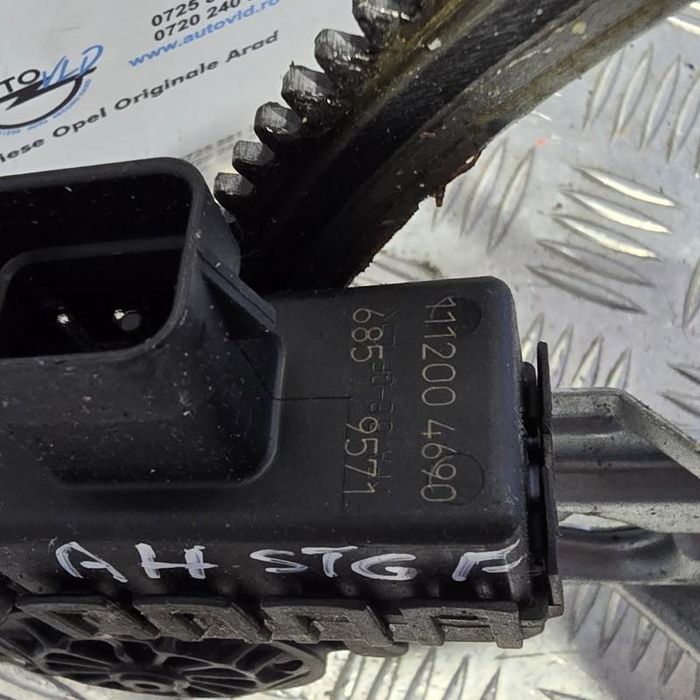 Macara geam electric cu motoras stanga fata Opel Astra G