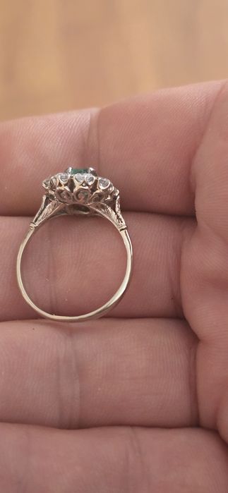 Inel aur 18k diamante si smarald Columbia