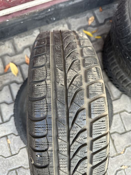 Vand anvelope Dunlop SP Winter Response, 175/65r15