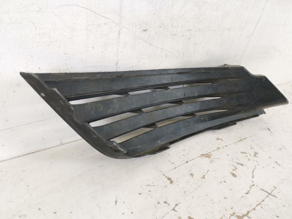 Решетка Предна Броня Дясна Рено Меган 4 / Renault Megane 4 Оригинална