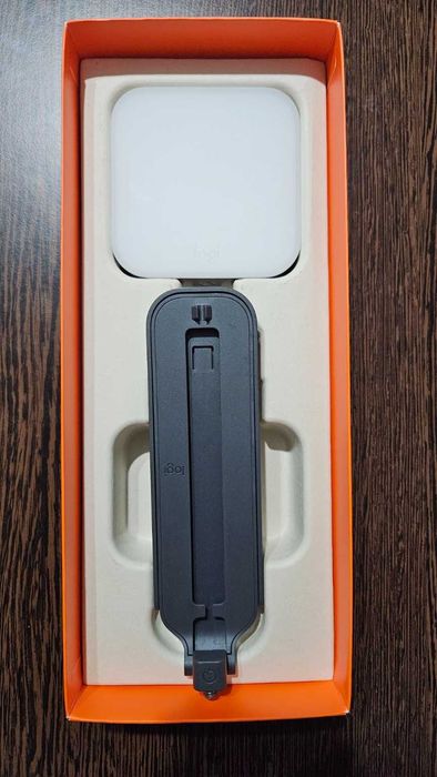 Logitech Litra Glow – perfectă pentru streaming, ca nouă