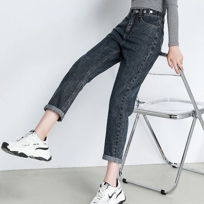 Продам новые женские джинсы