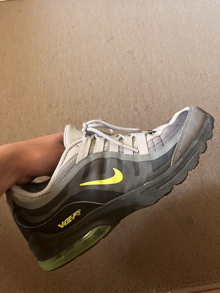 Nike обувки VGR—42,5