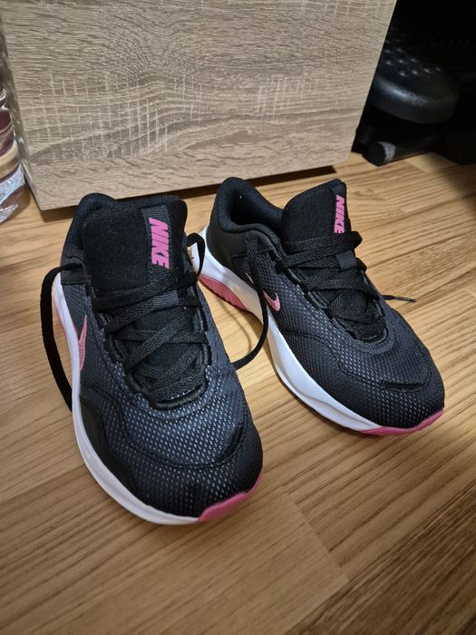 Pantofi fitness Dama NIKE Legend Essential 3