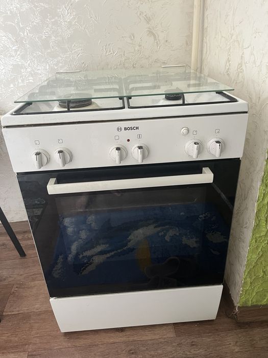 Куханная плита bosch в хорошем состоянии.
