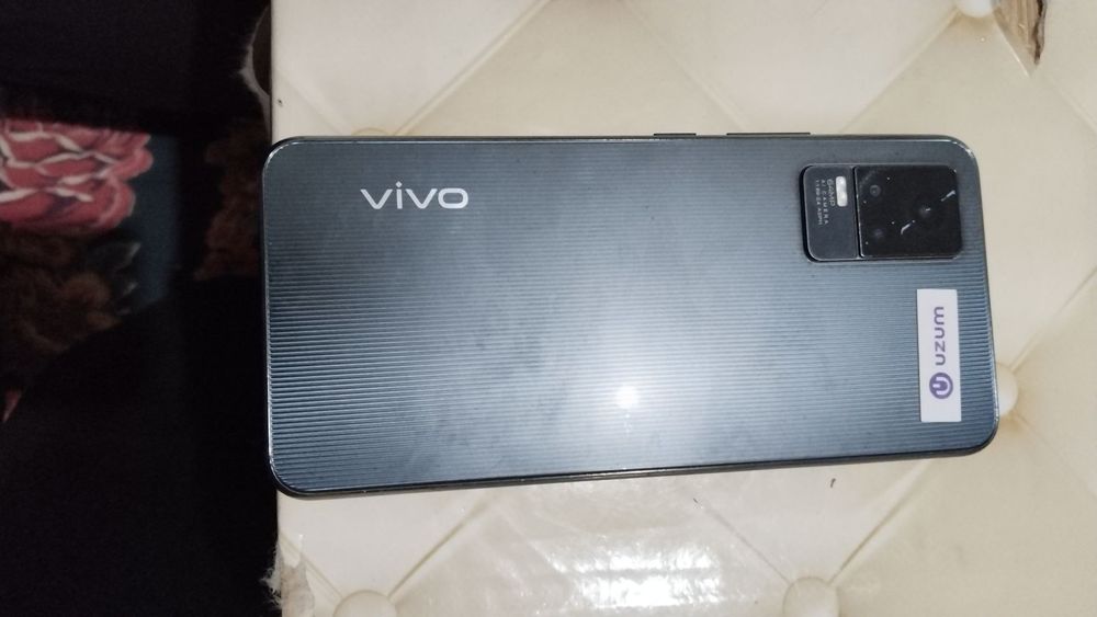 Vivo V21 E sotiladi
