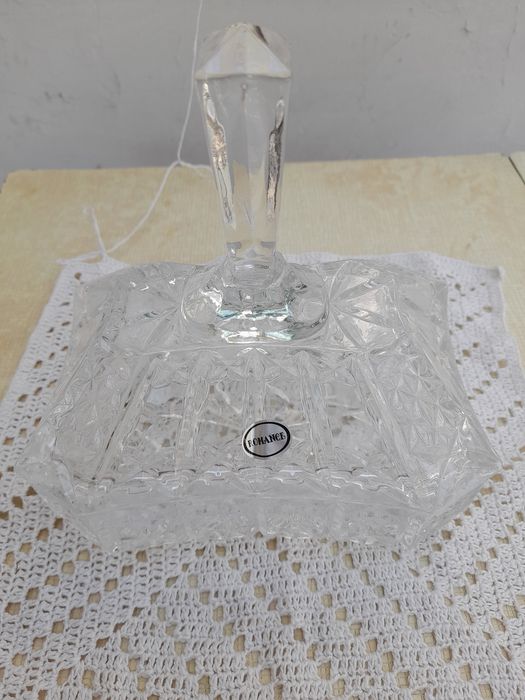 Ваза с крышкой. Хрусталь-стекло