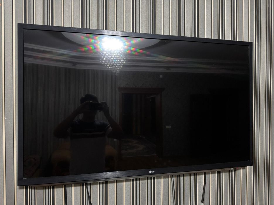 Телевизор 55 диагональ, 139 см. яизображение идеальное,.