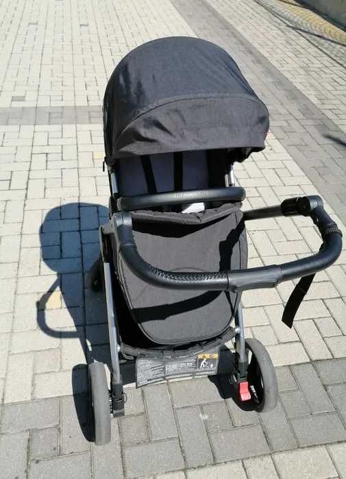 Продавам детска количка Maclaren Daytripper