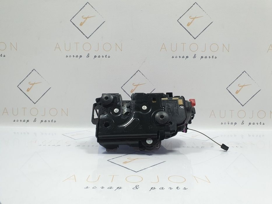 Broasca usa VOLKSWAGEN JETTA III 1K2 2004 - 2010 3D1837016AC