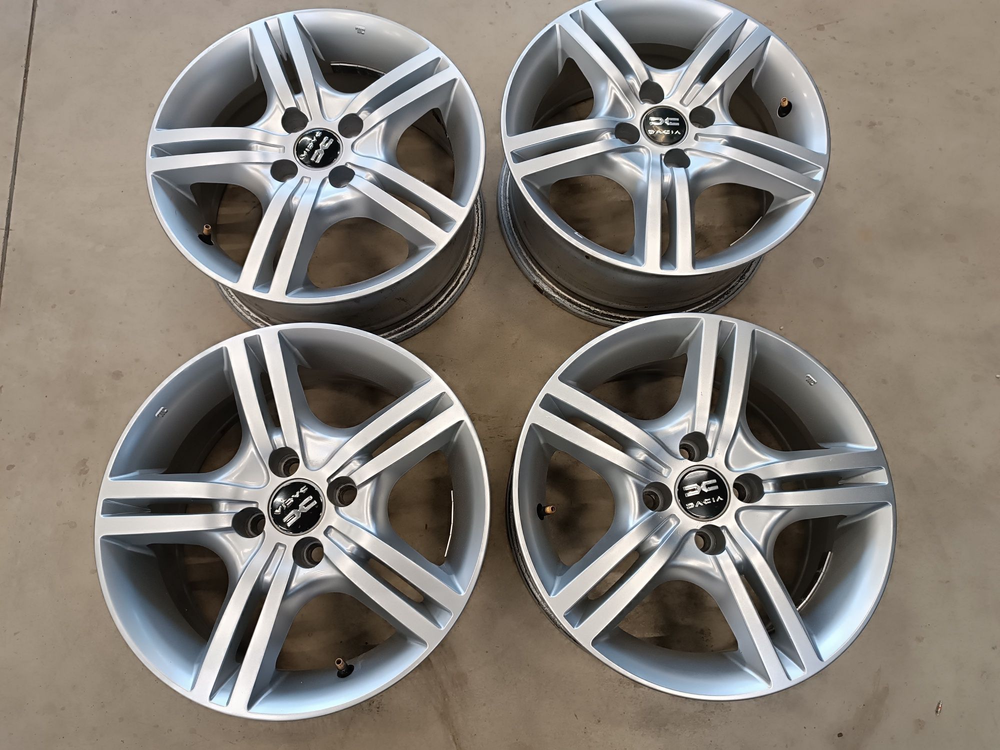 Jante aliaj 4x100 r15 Dacia Logan Sandero Doker Lodgy