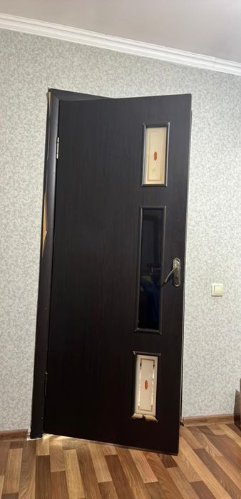 Двери межкомнатные продам