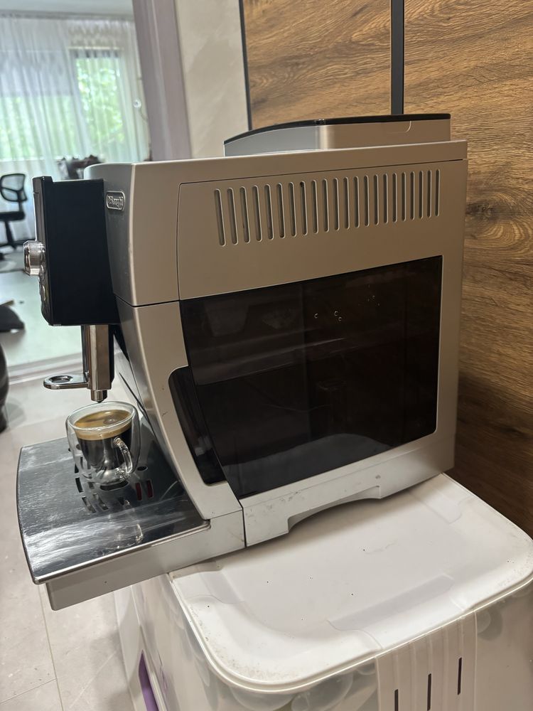 Кафе автомат Delonghi cappuccino капучино made Italy