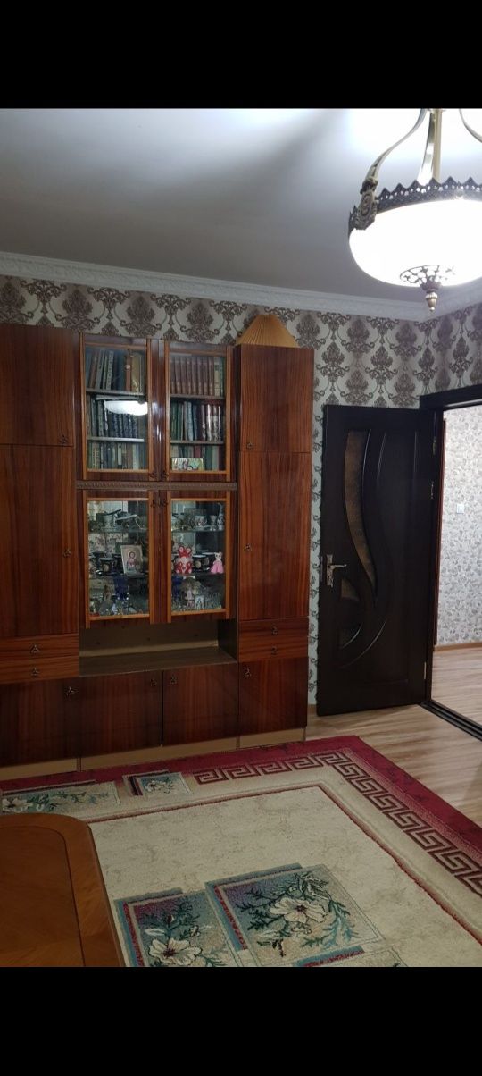 Сдается трёхкомнатная кирпичная квартира