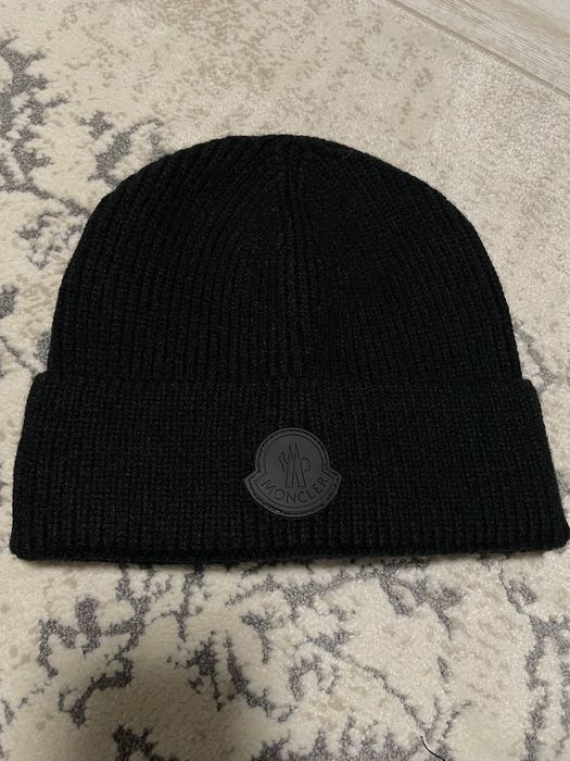 caciula Moncler barbati