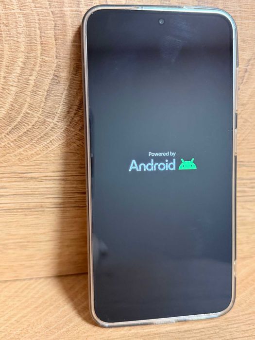 Samsung Galaxy S24 256GB | В гаранция | Като нов | Оригинално зарядно