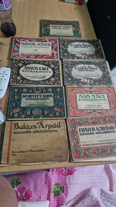 Vand carti de muzica maghiara din anul 1914 sunt 7 bucăți