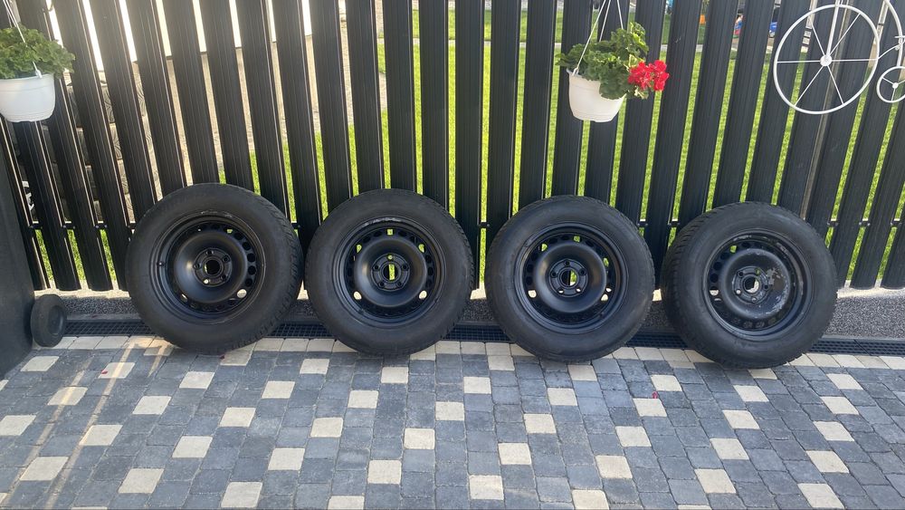 Jante cu anvelope de iarna 195 65 15