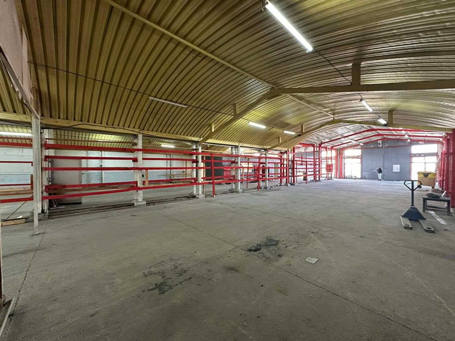 Дава се под наем Склад в Пловдив, Индустриална зона - Юг - 1500 кв.м за 2805 € - Снимка #4