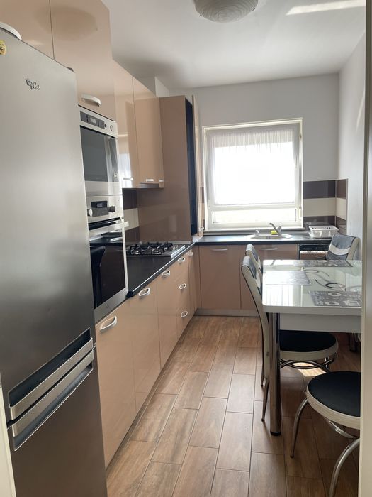 Apartament  doua camere decomandat