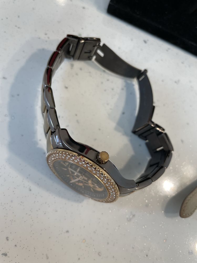 Дамски часовник fosil , juicy couture , saint  honor ,