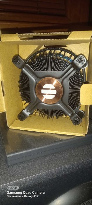 Продавам чисто нов интел охладител сокет 1700