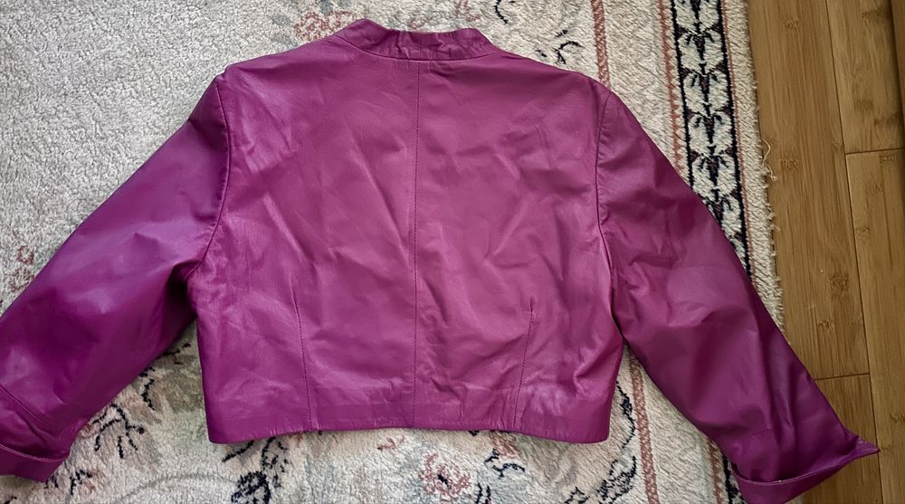 Късо кожено яке