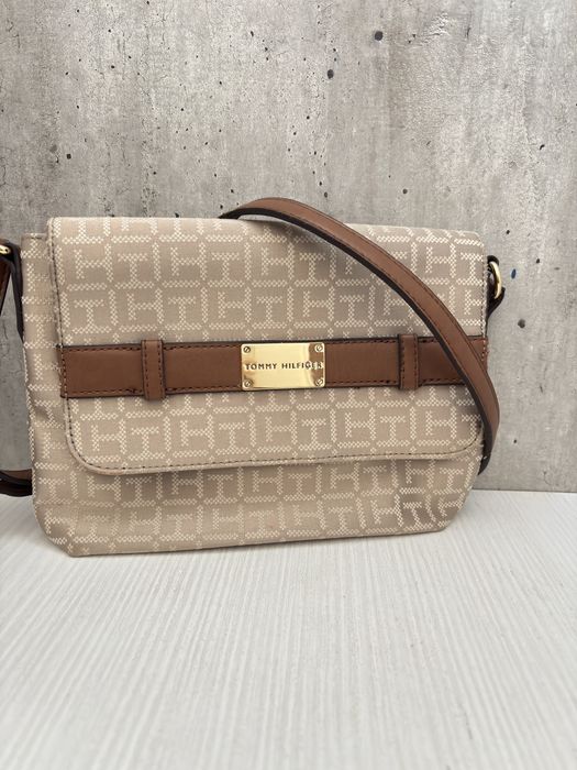 Дамска чанта Tommy Hilfiger