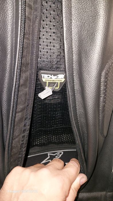Кожени мото екипи Alpinestars цял и от две части, размер 54 и 52.
