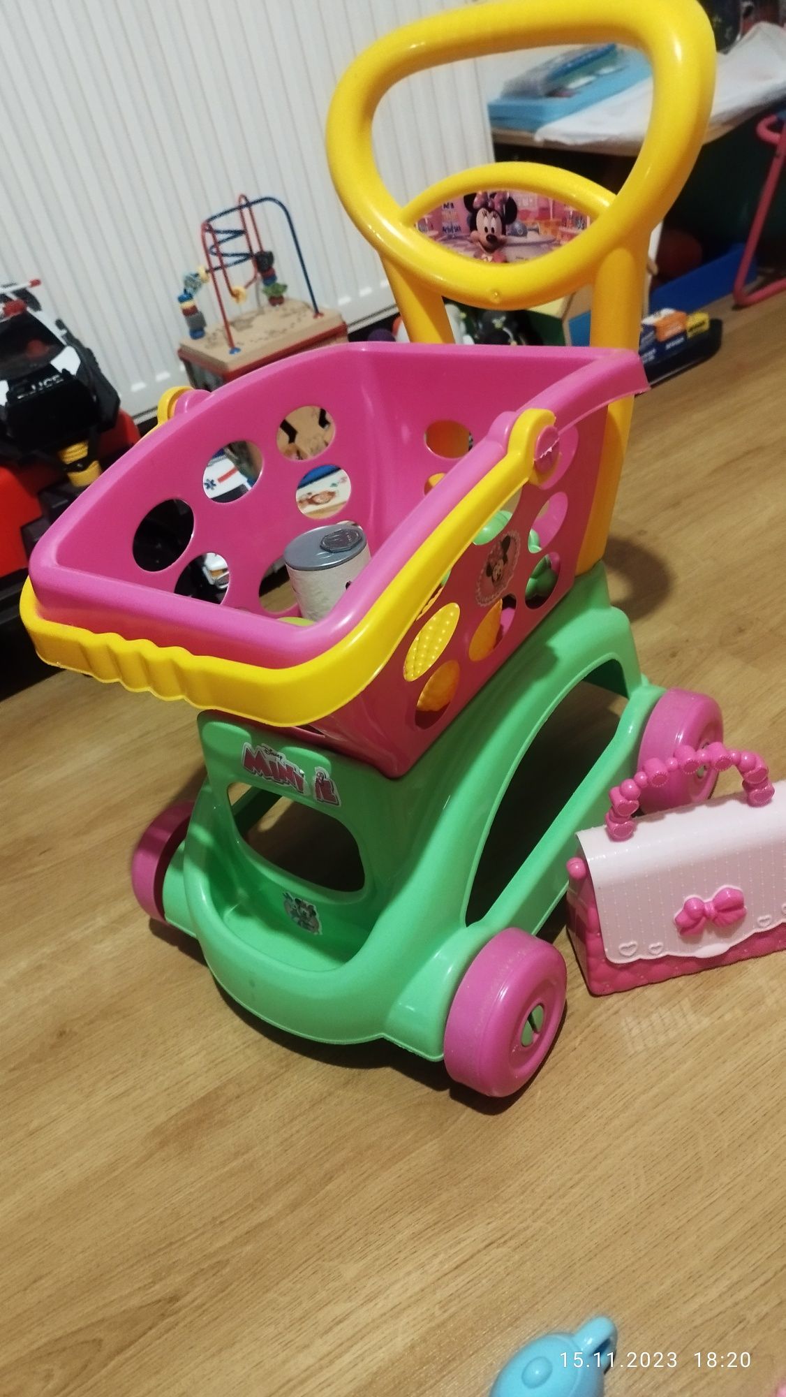 Лотове с играчки