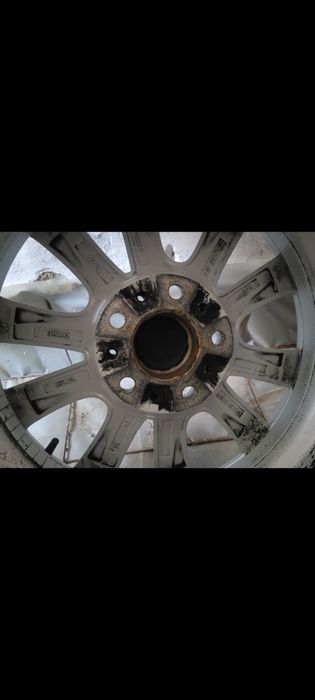 Джанти със гуми за Бмв 5