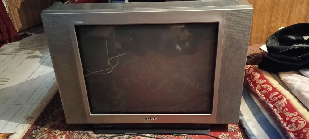 ТВ sony рабочий яркий
