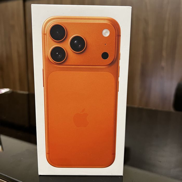 Нов! 12м Гаранция! iPhone 17 Pro 256GB 12GB RAM Blue, Orange, Silver